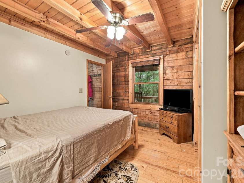 418 Piney Creek Drive, Lake Lure, NC 28746.  MLS# CAR4431626, YatesRealty ID 56007. 
