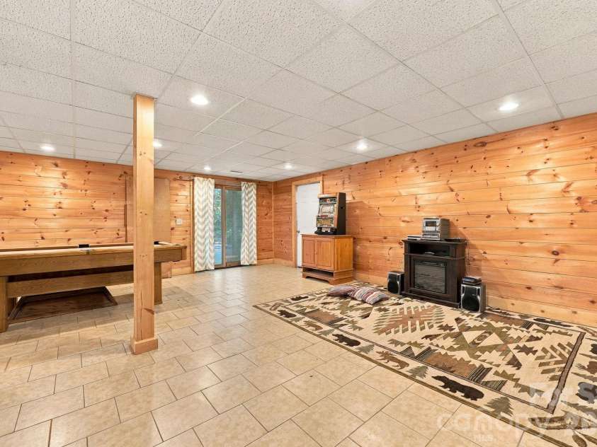 418 Piney Creek Drive, Lake Lure, NC 28746.  MLS# CAR4431626, YatesRealty ID 56007. 