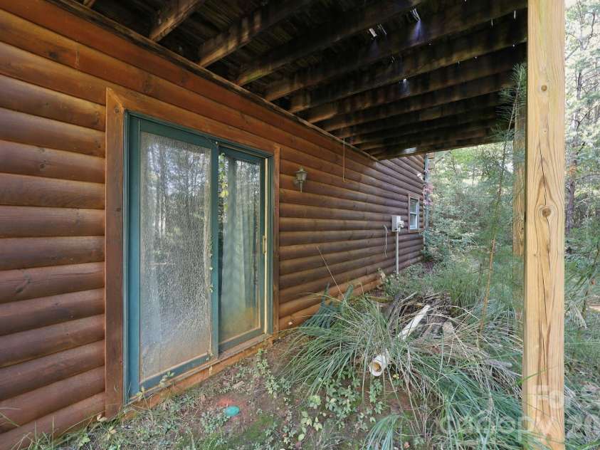 418 Piney Creek Drive, Lake Lure, NC 28746.  MLS# CAR4431626, YatesRealty ID 56007. 
