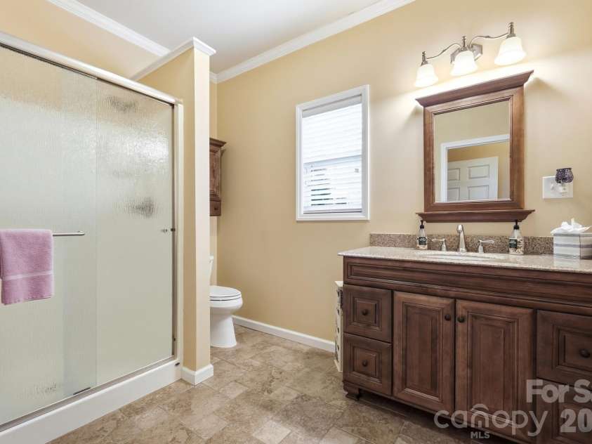 1121 Deep Hollow Court, Waxhaw, NC 28173.  MLS# CAR4431905, YatesRealty ID 56009. 1st Floor bathroom