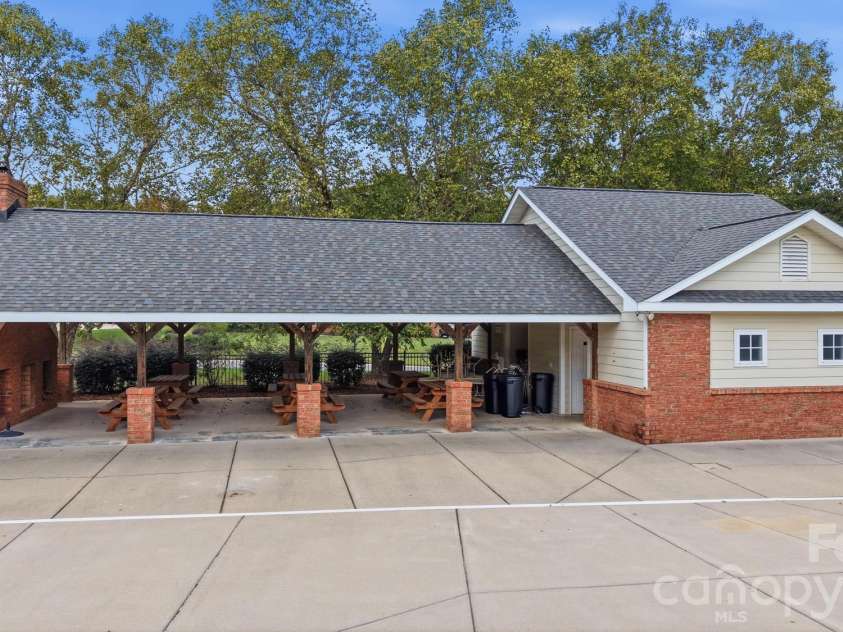 1121 Deep Hollow Court, Waxhaw, NC 28173.  MLS# CAR4431905, YatesRealty ID 56009. Amenities
