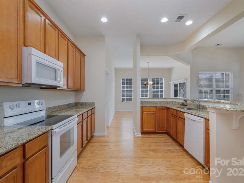 151 Glade Valley Avenue, Mooresville, NC 28117.  MLS# CAR4192412, YatesRealty ID 5601. Kitchen