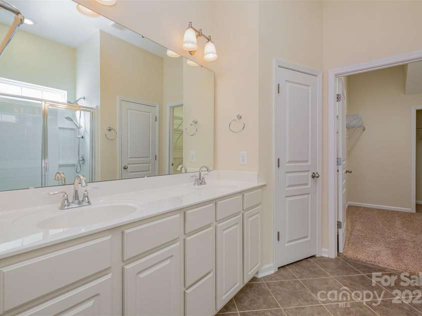 151 Glade Valley Avenue, Mooresville, NC 28117.  MLS# CAR4192412, YatesRealty ID 5601. Primary en-suite