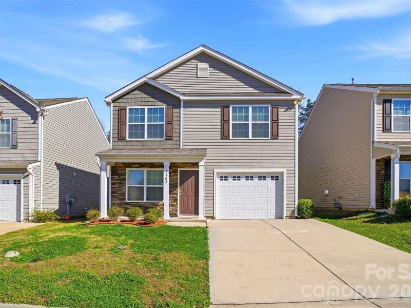 3163 Winesap Drive, Dallas, NC 28034.  MLS# CAR4359271, YatesRealty ID 5601. 