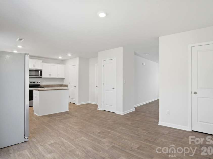 3163 Winesap Drive, Dallas, NC 28034.  MLS# CAR4359271, YatesRealty ID 5601. 