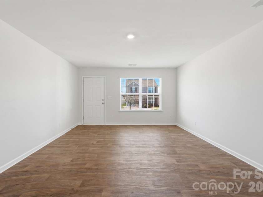 3163 Winesap Drive, Dallas, NC 28034.  MLS# CAR4359271, YatesRealty ID 5601. 