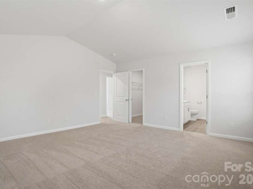 3163 Winesap Drive, Dallas, NC 28034.  MLS# CAR4359271, YatesRealty ID 5601. 