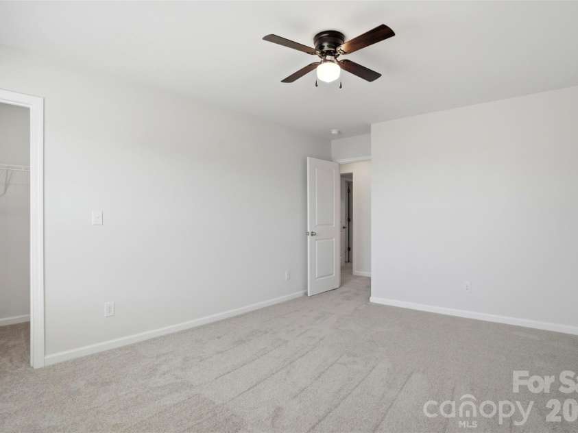 3163 Winesap Drive, Dallas, NC 28034.  MLS# CAR4359271, YatesRealty ID 5601. 