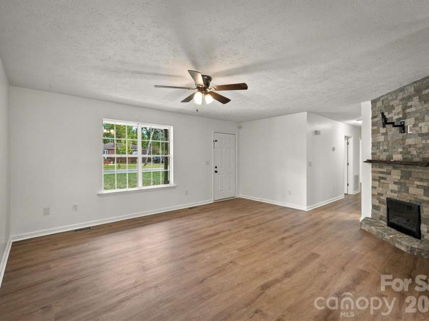 37 Laurel Street, Granite Falls, NC 28630.  MLS# CAR4431356, YatesRealty ID 56010. 