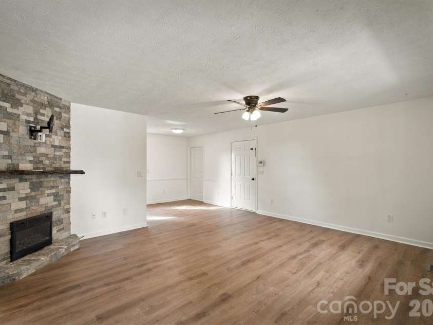 37 Laurel Street, Granite Falls, NC 28630.  MLS# CAR4431356, YatesRealty ID 56010. 