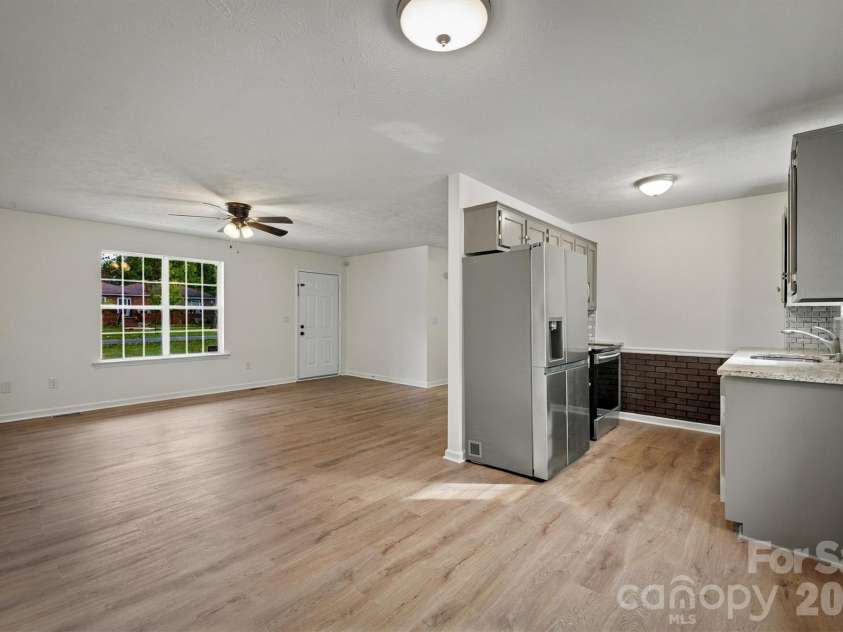 37 Laurel Street, Granite Falls, NC 28630.  MLS# CAR4431356, YatesRealty ID 56010. 