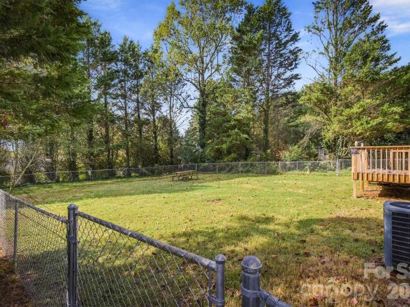 37 Laurel Street, Granite Falls, NC 28630.  MLS# CAR4431356, YatesRealty ID 56010. 