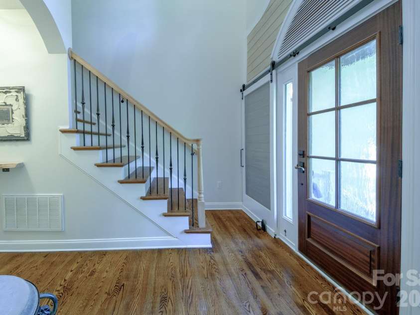9330 Valley Road, Charlotte, NC 28270.  MLS# CAR4433044, YatesRealty ID 56011. 