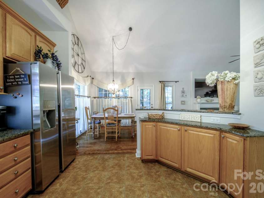 9330 Valley Road, Charlotte, NC 28270.  MLS# CAR4433044, YatesRealty ID 56011. 