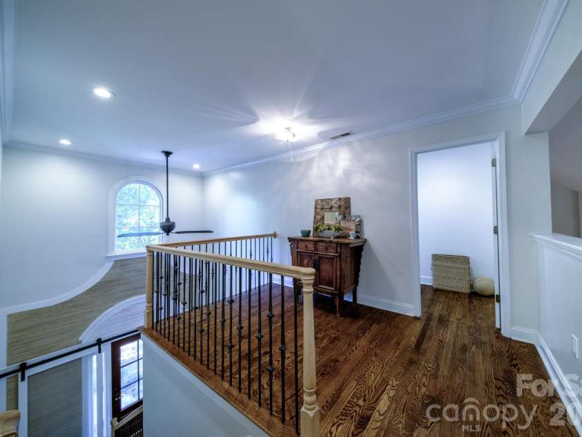 9330 Valley Road, Charlotte, NC 28270.  MLS# CAR4433044, YatesRealty ID 56011. 