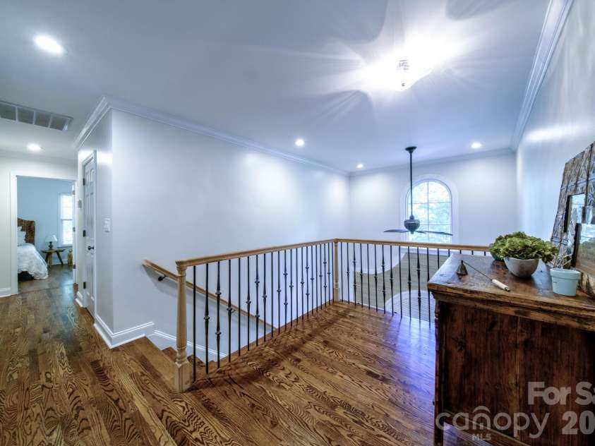 9330 Valley Road, Charlotte, NC 28270.  MLS# CAR4433044, YatesRealty ID 56011. 