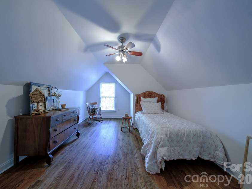 9330 Valley Road, Charlotte, NC 28270.  MLS# CAR4433044, YatesRealty ID 56011. 