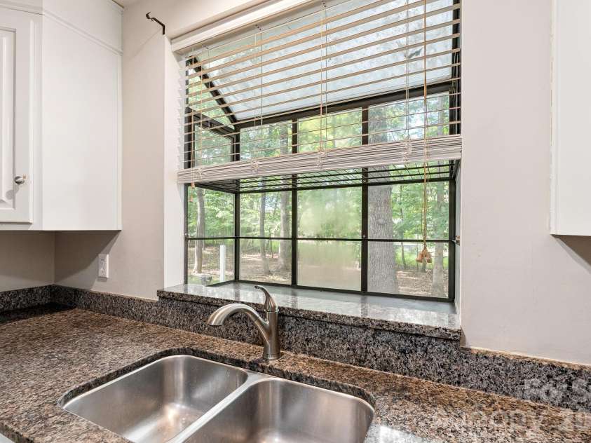 8311 Poplar Grove Circle, Waxhaw, NC 28173.  MLS# CAR4432960, YatesRealty ID 56014. 