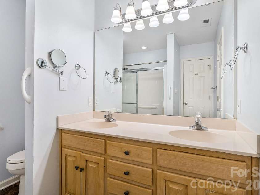8311 Poplar Grove Circle, Waxhaw, NC 28173.  MLS# CAR4432960, YatesRealty ID 56014. 