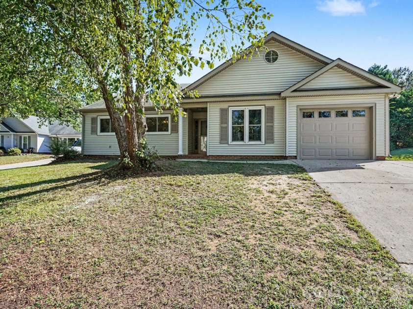 1279 Willowbreeze Court, Concord, NC 28025.  MLS# CAR4431948, YatesRealty ID 56019. 