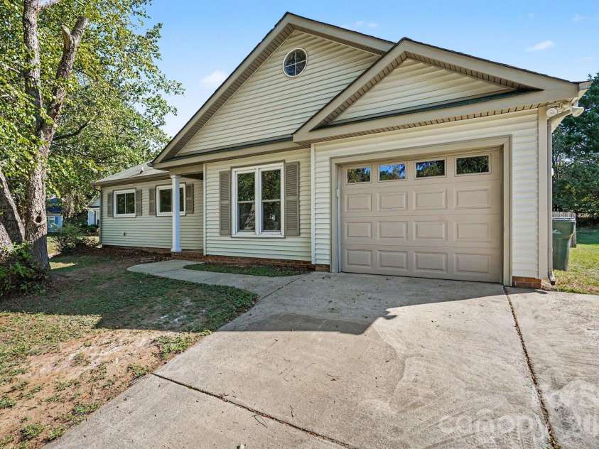 1279 Willowbreeze Court, Concord, NC 28025.  MLS# CAR4431948, YatesRealty ID 56019. 