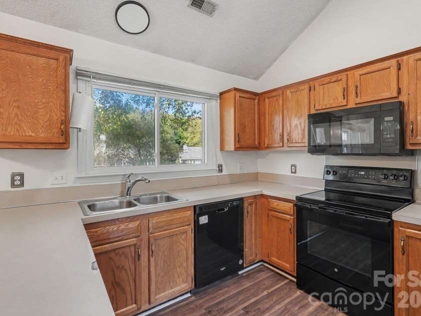 1279 Willowbreeze Court, Concord, NC 28025.  MLS# CAR4431948, YatesRealty ID 56019. 