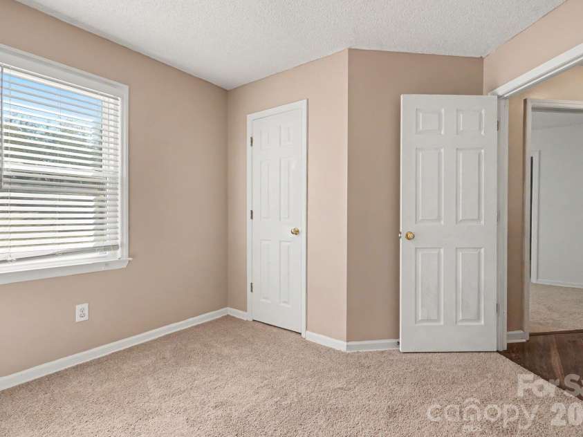 1279 Willowbreeze Court, Concord, NC 28025.  MLS# CAR4431948, YatesRealty ID 56019. 