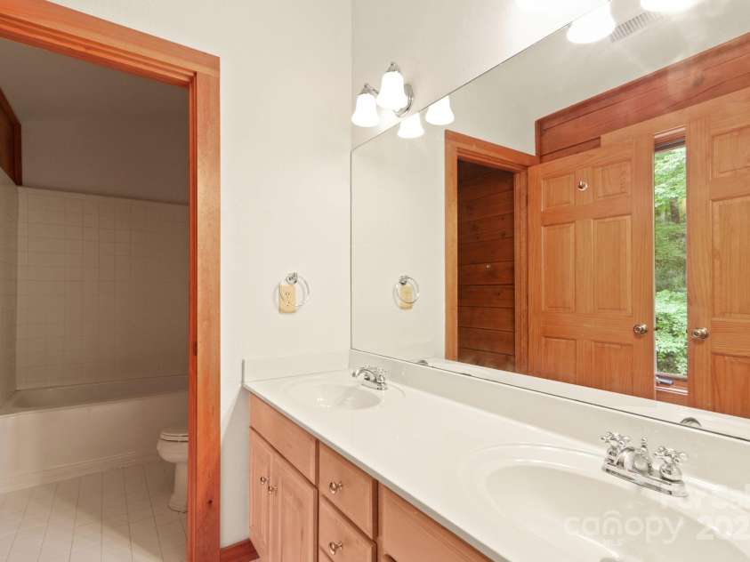 4102 Highway 221 None, Blowing Rock, NC 28605.  MLS# CAR4193880, YatesRealty ID 5602. Second Level