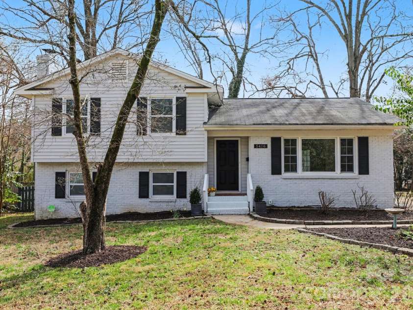 5416 Grafton Drive, Charlotte, NC 28215.  MLS# CAR4351912, YatesRealty ID 5602. 