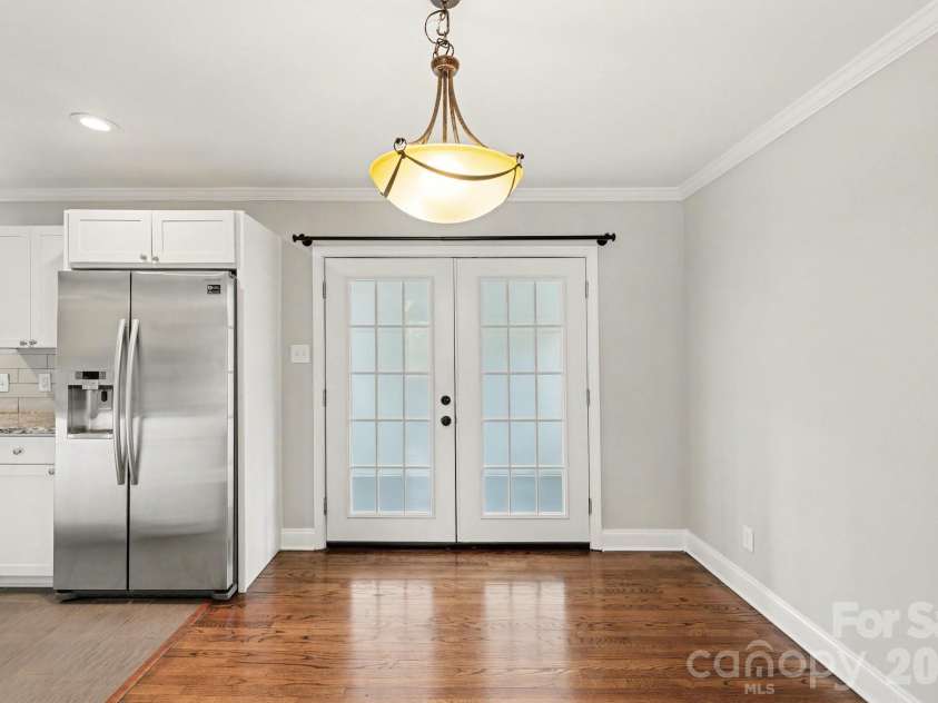 5416 Grafton Drive, Charlotte, NC 28215.  MLS# CAR4351912, YatesRealty ID 5602. 
