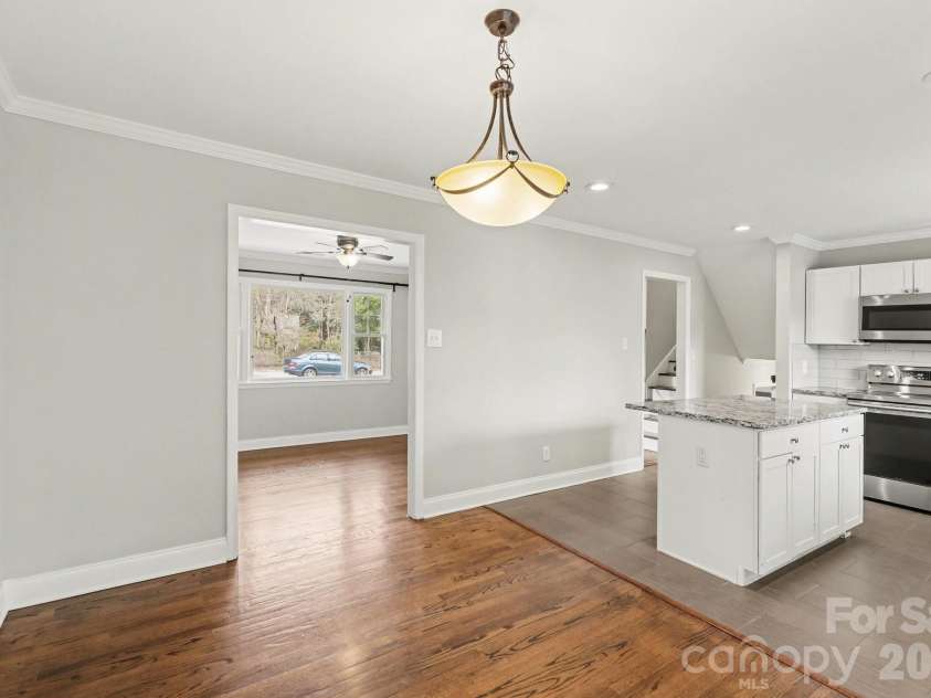 5416 Grafton Drive, Charlotte, NC 28215.  MLS# CAR4351912, YatesRealty ID 5602. 