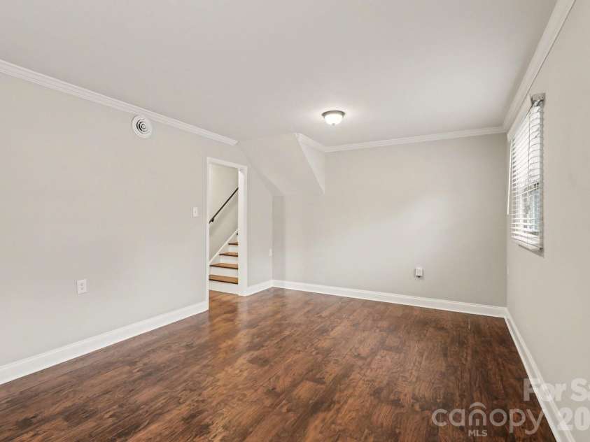 5416 Grafton Drive, Charlotte, NC 28215.  MLS# CAR4351912, YatesRealty ID 5602. 