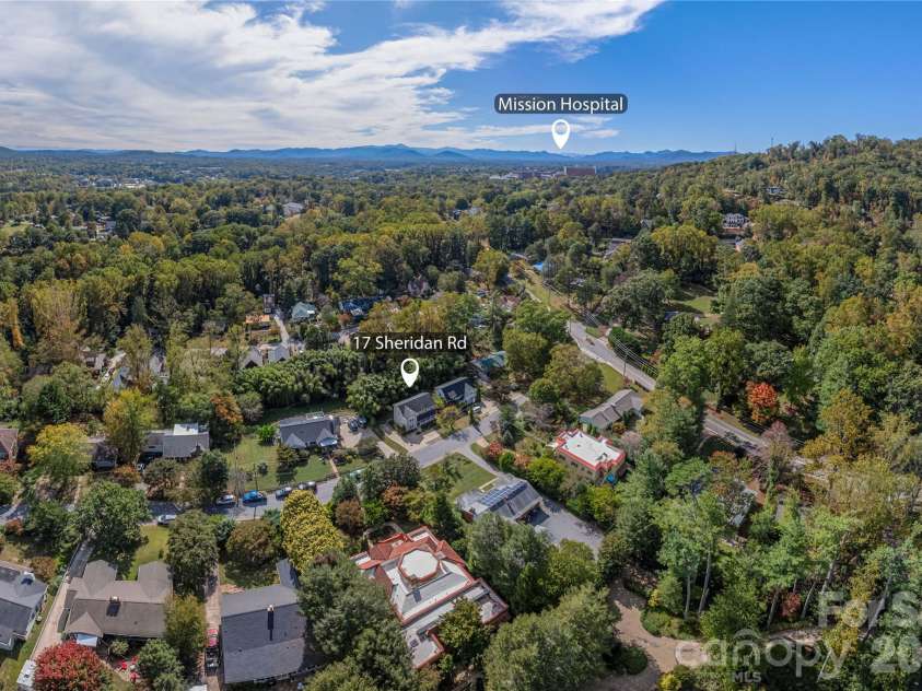 17 Sheridan Road, Asheville, NC 28803.  MLS# CAR4432121, YatesRealty ID 56021. 