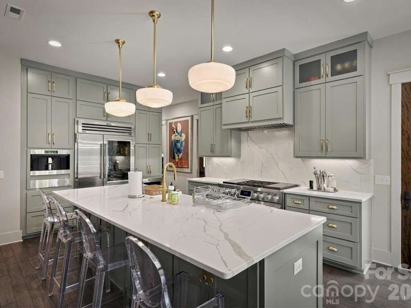155 Otter Waller Drive, Nebo, NC 28761.  MLS# CAR4427161, YatesRealty ID 56025. 