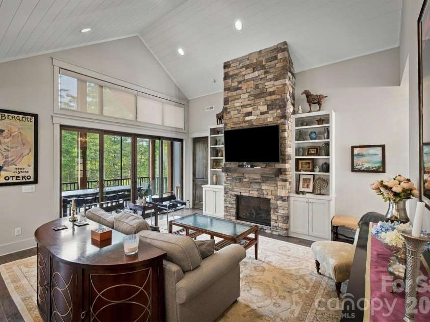 155 Otter Waller Drive, Nebo, NC 28761.  MLS# CAR4427161, YatesRealty ID 56025. 