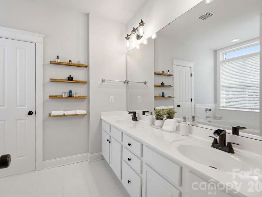 7337 Cascading Pines Drive, Tega Cay, SC 29708.  MLS# CAR4427395, YatesRealty ID 56026. 