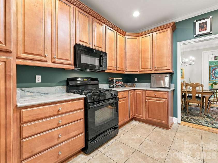 220 Waterside Drive, Hendersonville, NC 28791.  MLS# CAR4430320, YatesRealty ID 56028. 