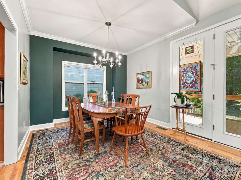220 Waterside Drive, Hendersonville, NC 28791.  MLS# CAR4430320, YatesRealty ID 56028. 