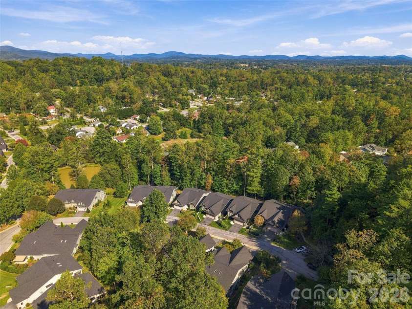 220 Waterside Drive, Hendersonville, NC 28791.  MLS# CAR4430320, YatesRealty ID 56028. 