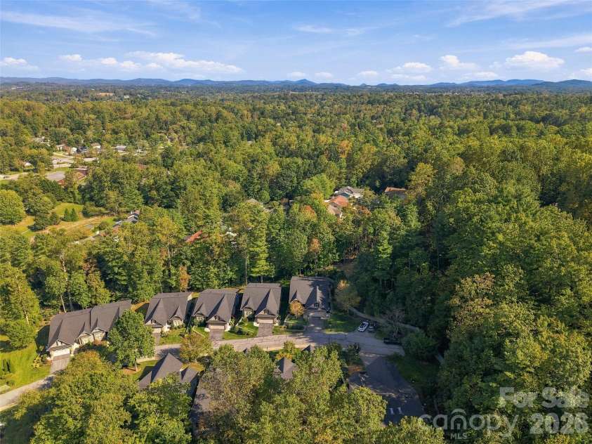 220 Waterside Drive, Hendersonville, NC 28791.  MLS# CAR4430320, YatesRealty ID 56028. 