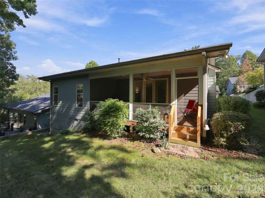 220 Waterside Drive, Hendersonville, NC 28791.  MLS# CAR4430320, YatesRealty ID 56028. 