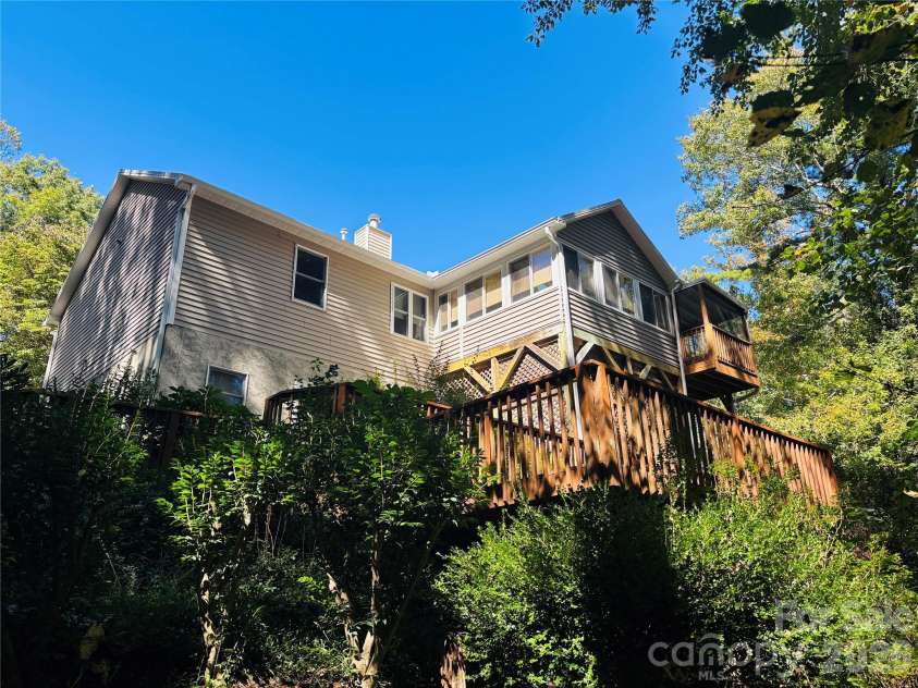 2 Maybury Place, Arden, NC 28704.  MLS# CAR4430417, YatesRealty ID 56031. 