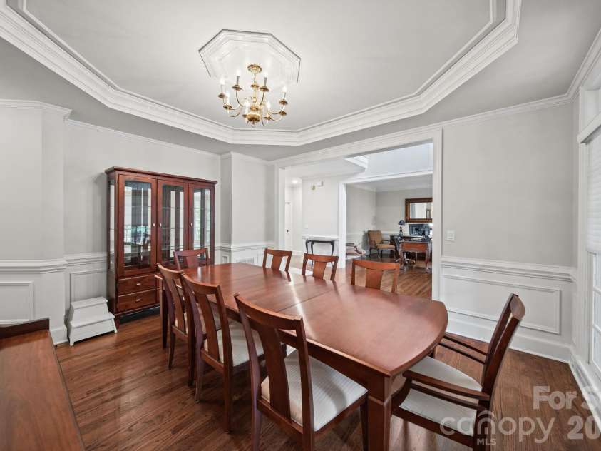 15025 Jockeys Ridge Drive, Charlotte, NC 28277.  MLS# CAR4429098, YatesRealty ID 56032. Dining Room