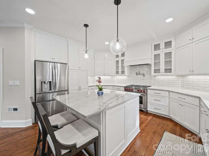 15025 Jockeys Ridge Drive, Charlotte, NC 28277.  MLS# CAR4429098, YatesRealty ID 56032. Kitchen