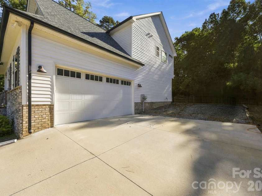 419 Spruce Place, Concord, NC 28025.  MLS# CAR4430259, YatesRealty ID 56034. 
