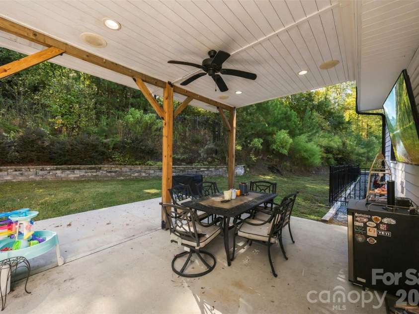 419 Spruce Place, Concord, NC 28025.  MLS# CAR4430259, YatesRealty ID 56034. 