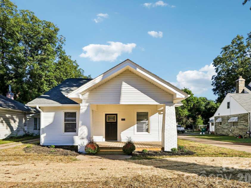 903 Main Street, Albemarle, NC 28001.  MLS# CAR4430928, YatesRealty ID 56036. 