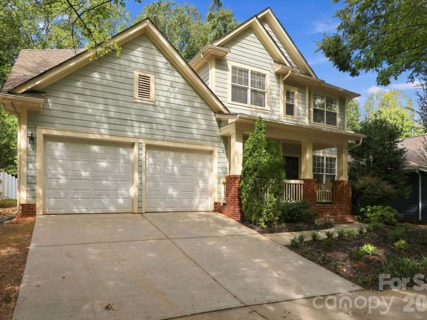 17625 Harbor Walk Drive, Cornelius, NC 28031.  MLS# CAR4430136, YatesRealty ID 56037. 