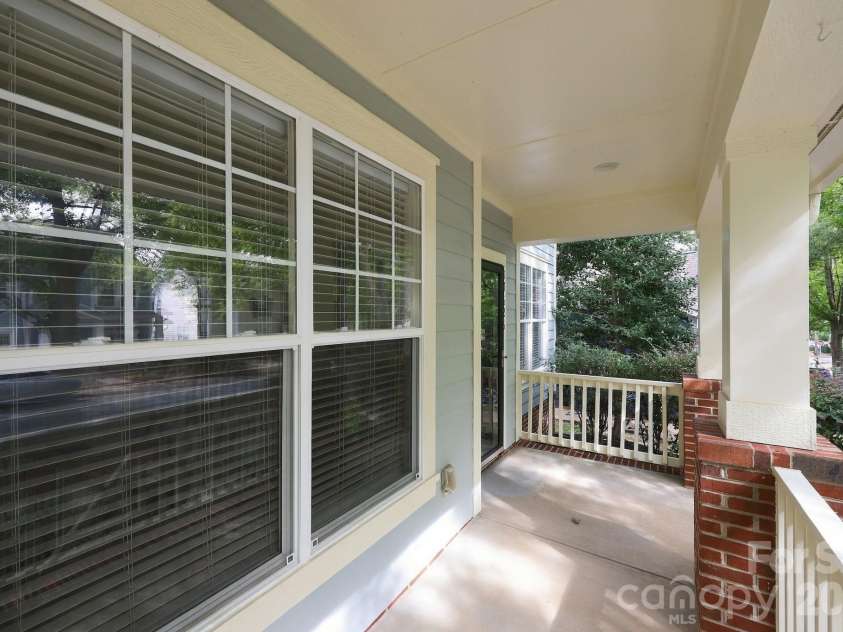 17625 Harbor Walk Drive, Cornelius, NC 28031.  MLS# CAR4430136, YatesRealty ID 56037. 