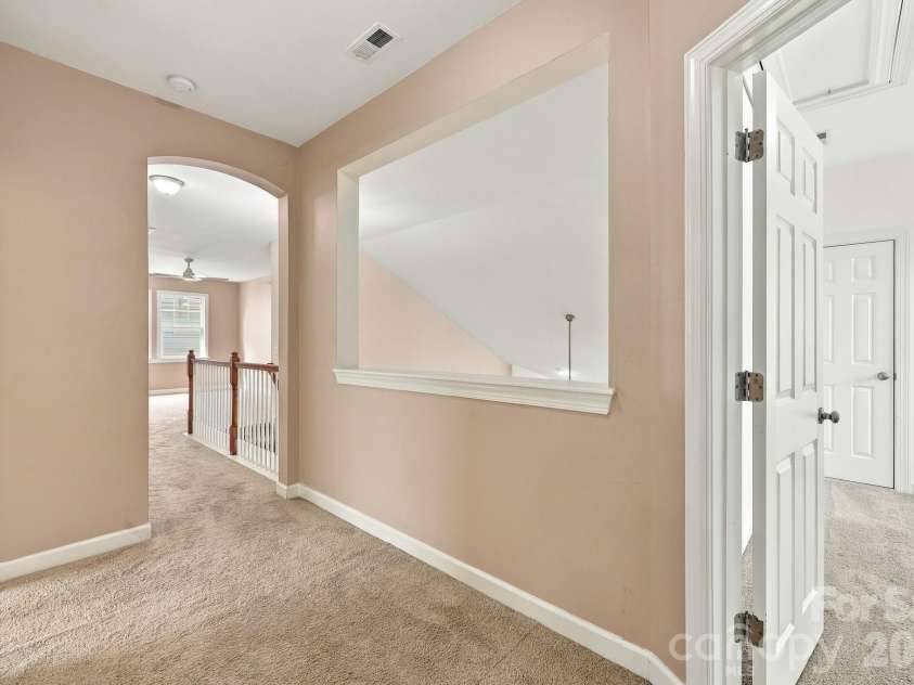 17625 Harbor Walk Drive, Cornelius, NC 28031.  MLS# CAR4430136, YatesRealty ID 56037. 